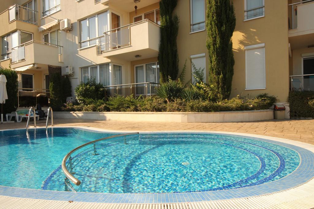 Menada Belle View Apartments Sveti Vlas Exterior foto